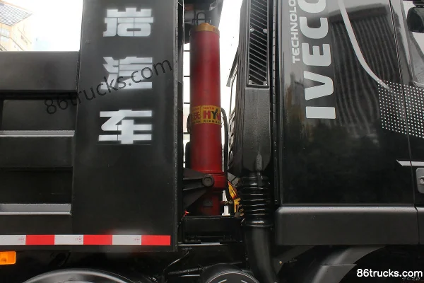 SAIC Hongyan Genlyon C100 Heavy Truck 390 hp 8X4(12 wheels) 8.5m Dump Truck (flat top) Body (1) | 86Trucks