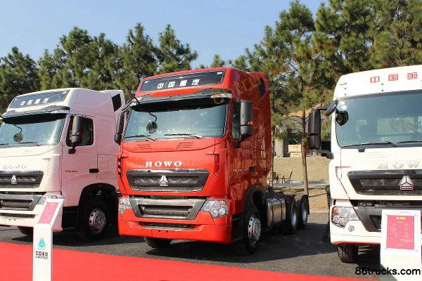 Sinotruk HOWO T7H Heavy Truck 440 hp 6X2(8 wheels) Dangerous Goods Tractor Truck (High Roof) (16-speed) Exterior (3) | 86Trucks