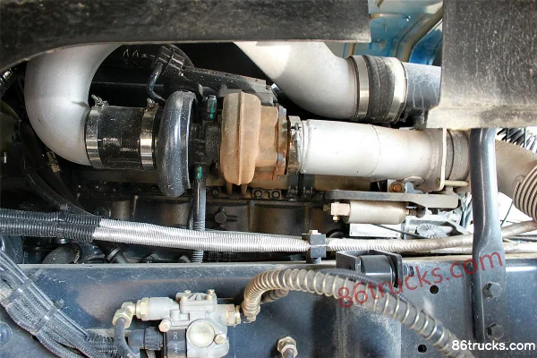 SAIC Hongyan Genlyon M100 Heavy Truck 290hp 4X2(6 wheels) Tractor Truck Chassis (3) | 86Trucks