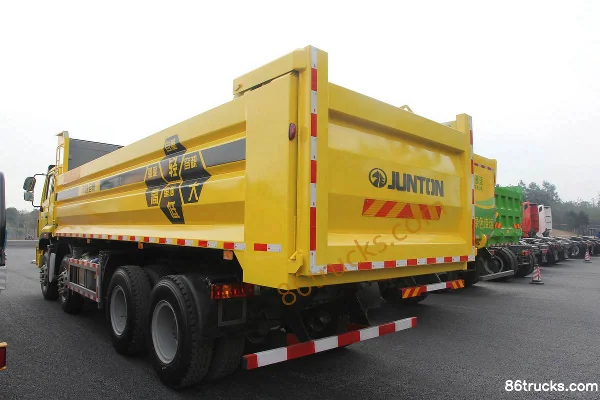 Sinotruk Haohan J5G 310 ch 8X4(12 roues) camion benne 7 m Extérieur (3) | 86Trucks