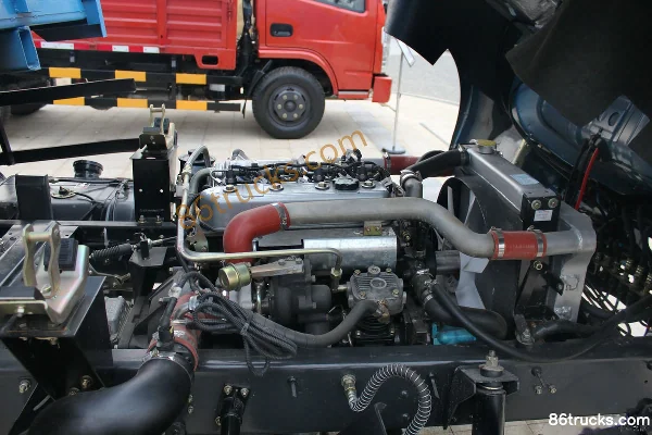 Dongfeng Lituo 490 series 95 hp 4X2(6 wheels) dump truck Cab (1) | 86Trucks