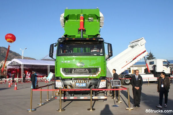Shijun Gelaole heavy truck 336 hp 6X4(10 wheels) 5.8m LNG dump truck (U-shaped new slag truck) Exterior (2) | 86Trucks