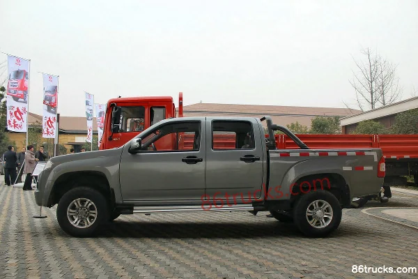 Dongfeng P68-381 Flagship Edition 2.8L diesel 4WD double cab pickup (5) | 86Trucks