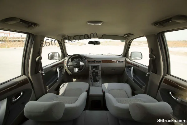 Dongfeng P68-331 Standard Edition 2.8L diesel 2WD double cab pickup Chassis (5) | 86Trucks