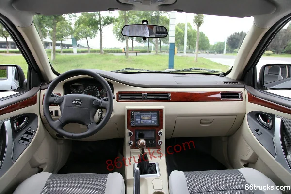 Dongfeng P68-MC02K Standard 2.2L Gasoline 2WD Double Cab Pickup Chassis (3) | 86Trucks