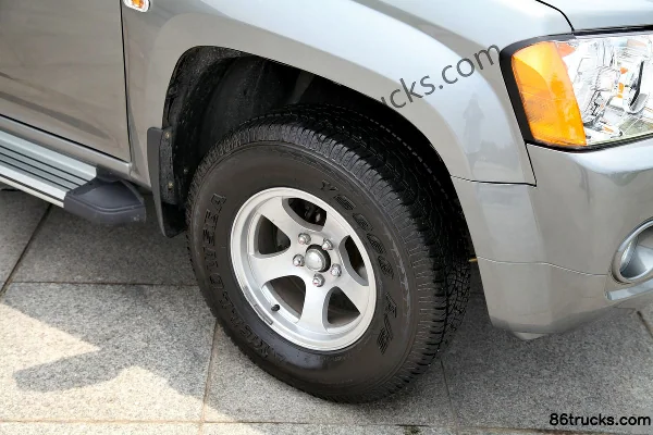 Dongfeng P68-MC02K Standard 2.2L Gasoline 2WD Double Cab Pickup Chassis (6) | 86Trucks