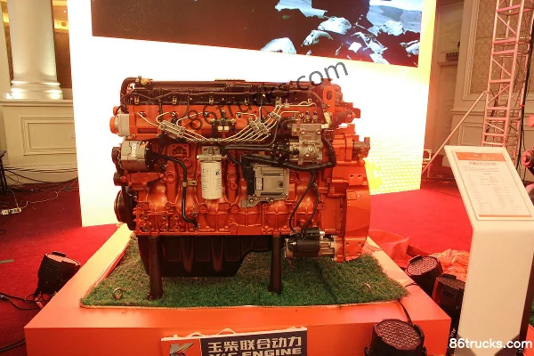 United Power YC6K1248-50 480 ch 12L China V moteur diesel Extérieur (2) | 86Trucks