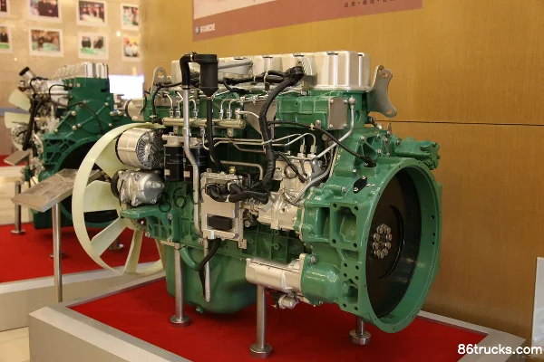 Xichai CA6DL2-35E3 350 hp 8.6L China III Diesel Engine Exterior (3) | 86Trucks