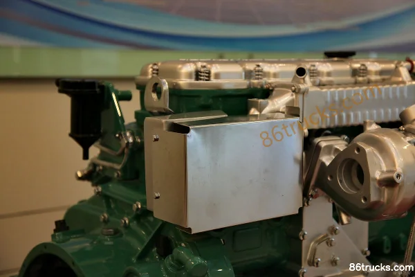Xichai CA4DLDZ-18E4R 180hp 4.4L China IV Diesel Engine Exterior (3) | 86Trucks