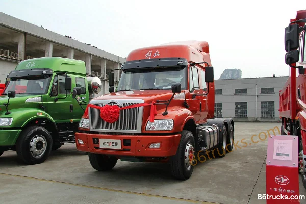 FAW Liute Xin'anjie (L5R) camion lourd 420 ch 6X4(10 roues) tracteur routier à capot Extérieur (3) | 86Trucks