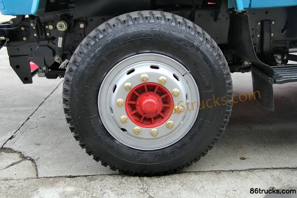 FAW Liute Economy Long-nose Medium Truck 180hp 4X2(6 wheels) 4.5m Dump Truck Chassis (3) | 86Trucks