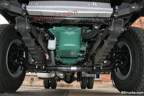 FAW Liute Xin Anjie (L5R) Heavy Truck 260hp 4X2(6 wheels) Long-Nose Tractor Truck Chassis (1) | 86Trucks