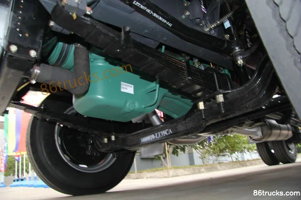 FAW Liute Economy Long-nose Medium Truck 170 hp 4X2(6 wheels) LNG Tractor Truck Chassis (2) | 86Trucks