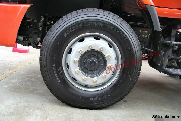 FAW Liute Xin'anjie(L5R) Heavy Truck 350 hp 6X2(8 wheels) Long-nose Tractor Truck Chassis (3) | 86Trucks