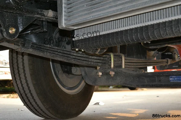 FAW Hongta FAW Jiefang Gongshi 124hp 4X2(6 wheels) 3360mm wheelbase single-row light truck chassis (3) | 86Trucks