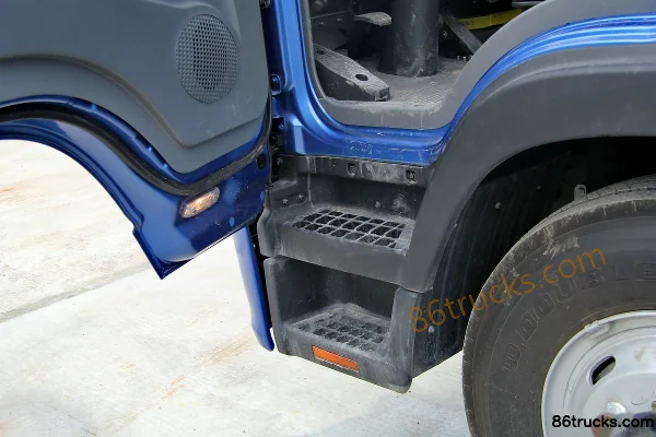 JAC Weisida W570 camion porteur version charge nominale 160 ch 4X2(6 roues) camion frigorifique à cabine avancée 7,6 m (1) | 86Trucks