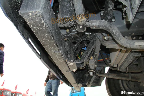 JAC Weisida W570 camion porteur version charge nominale 160 ch 4X2(6 roues) camion frigorifique à cabine avancée 7,6 m Châssis (3) | 86Truck