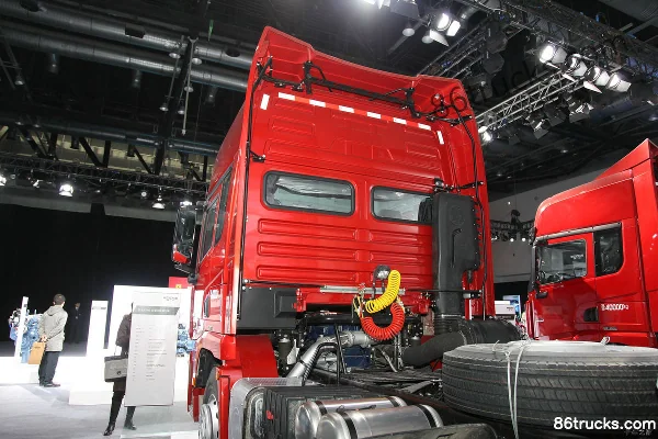 SHACMAN Delong X3000 550 ch 6X4(10 roues) tracteur routier Châssis (1) | 86Trucks
