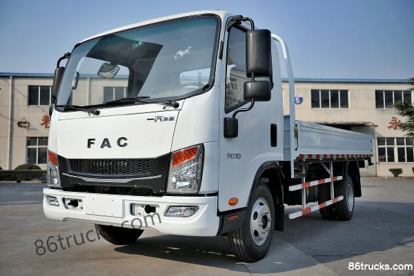 FAW Linghe 109 hp 4X2(6 wheels) 4.18m Single Row Flatbed Light Truck Exterior (3) | 86Trucks