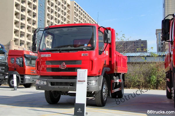 Dongfeng Liuqi Chenglong M3 220 hp 4X2(6 wheels) 5m Dump Truck Exterior (3) | 86Trucks