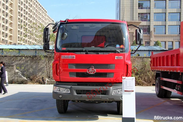 Dongfeng Liuqi Chenglong M3 220 hp 4X2(6 wheels) 5m Dump Truck Exterior (2) | 86Trucks
