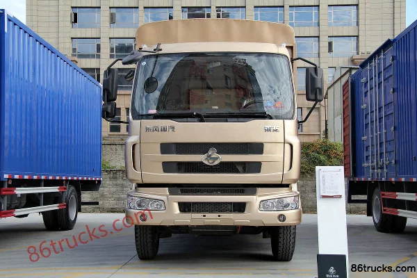Dongfeng Liuqi Chenglong M3 camion moyen 170 ch 4X2(6 roues) camion porteur à grille 6,75 m Extérieur (2) | 86Trucks