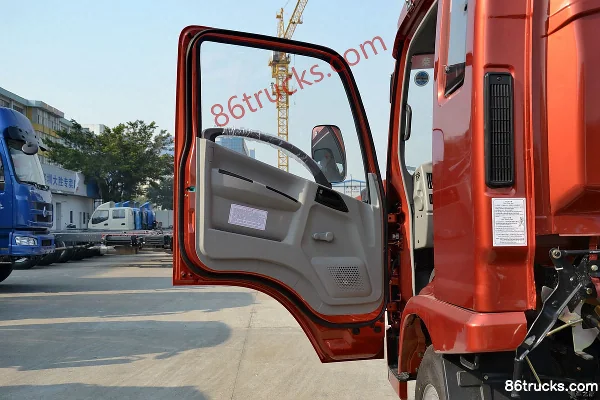 Foton Forland Kangrui H2 110 hp 4X2(6 wheels) 3.8m Half-row Flatbed Light Truck Cab (1) | 86Trucks