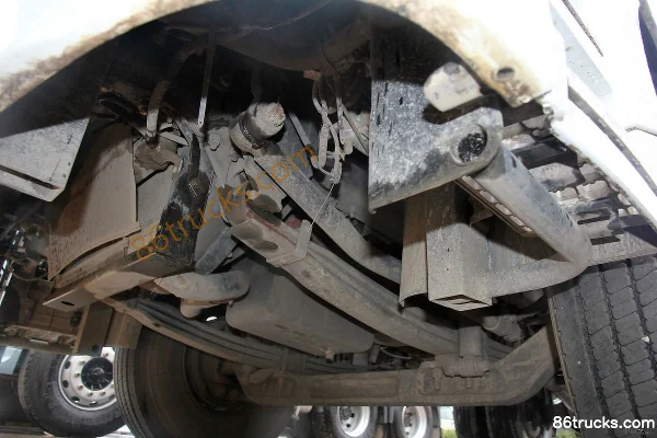 Hualing Hanma camion lourd 345 ch 4X2(6 roues) tracteur routier Châssis (3) | 86Trucks