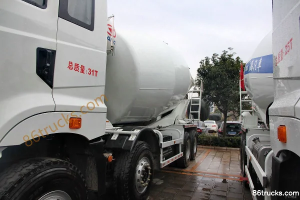 Hualing Hanma 375 hp 8X4(12 wheels) Concrete Mixer Truck (Anhui Xing Continental) Body (1) | 86Trucks