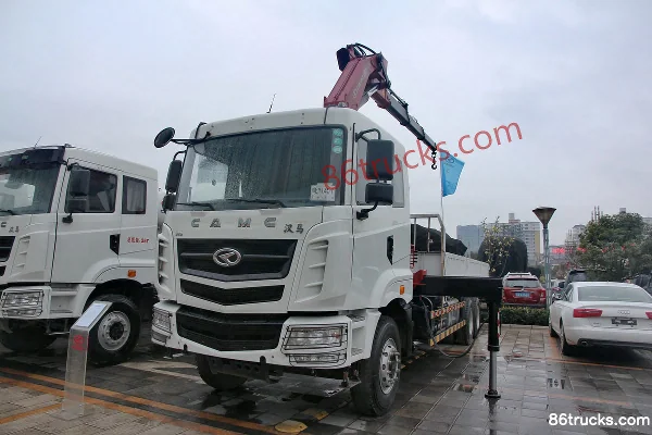 Hualing Hanma 290 hp 6X4(10 wheels) Truck Mounted Crane Exterior (2) | 86Trucks