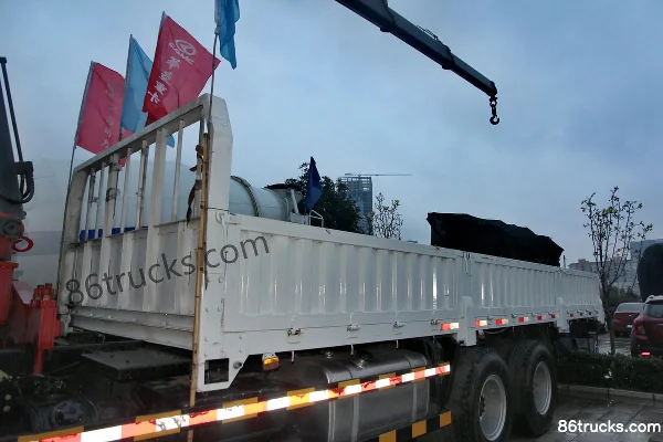 Hualing Hanma 290 hp 6X4(10 wheels) Truck Mounted Crane Chassis (3) | 86Trucks