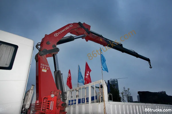 Hualing Hanma 290 hp 6X4(10 wheels) Truck Mounted Crane Chassis (1) | 86Trucks