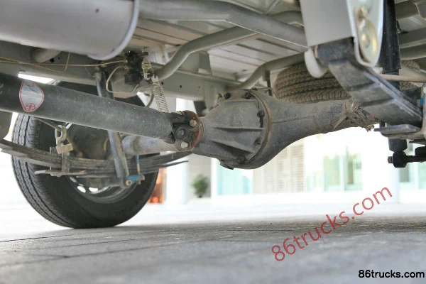 Dongfeng Junfeng 1.3L 87hp 4X2(6 wheels) Gasoline 2.5m Double Row Flatbed Mini Truck Chassis (2) | 86Trucks