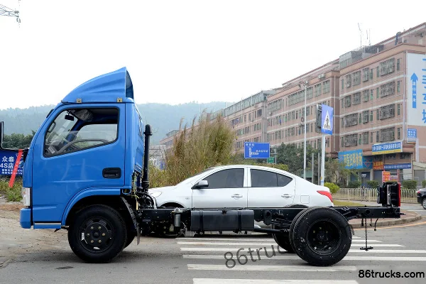 Dongfeng Duolika D5 82 ch 4X2(6 roues) empattement 2800 châssis de camion porteur cabine simple Extérieur (3) | 86Trucks