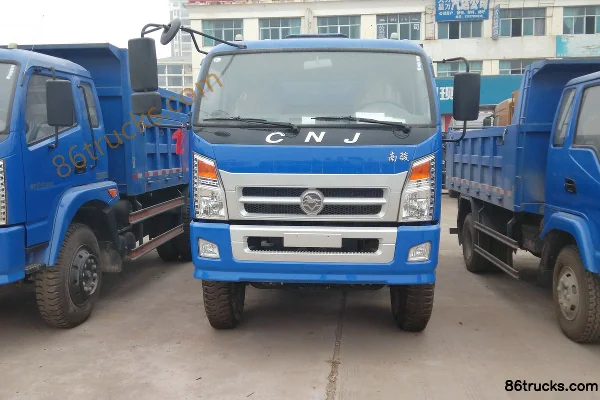 NanJun New Hongyun 140hp 4X2(6 wheels) 4.7m dump truck Exterior