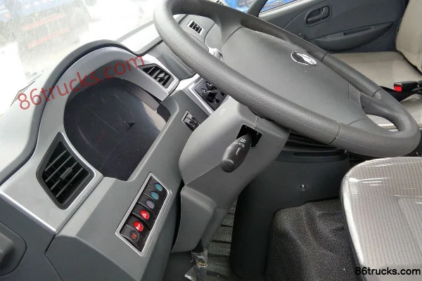 NanJun New Hongyun 140hp 4X2(6 wheels) 4.7m dump truck Cab (2) | 86Trucks