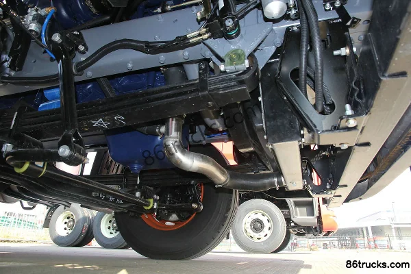 JAC Gallop A5 Heavy Truck 430hp 6X4(10 wheels) Tractor Truck Chassis (3) | 86Trucks