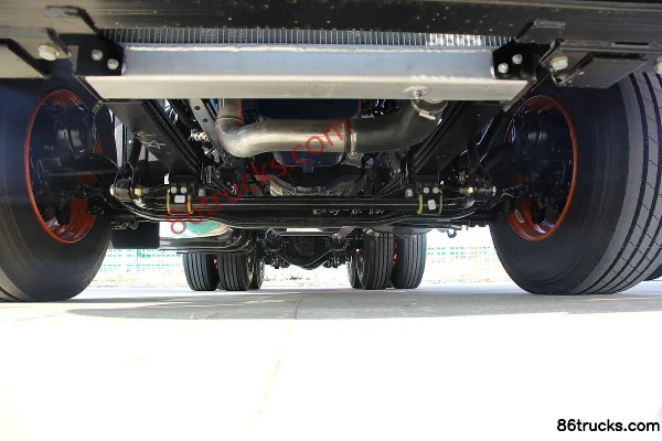 JAC Gallop A5 Heavy Truck 430hp 6X4(10 wheels) Tractor Truck Chassis (1) | 86Trucks