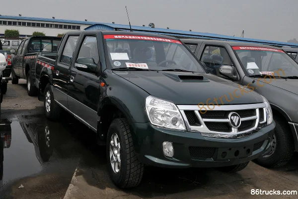 Foton Sapphire V Standard Edition 2.0L Diesel 129hp 2WD Double Cab Pickup Exterior (2) | 86Trucks