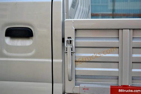 Dongfeng K02L 1.2L 88 hp 4X2(6 wheels) Gasoline 2m Double Row Flatbed Mini Truck Body (2) | 86Trucks