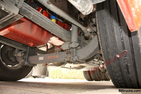 Union Truck U340 Heavy Truck 400 hp 6X4(10 wheels) LNG Tractor Truck Chassis (3) | 86Trucks