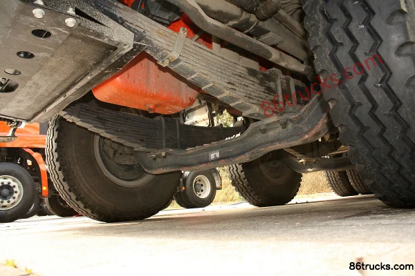 Union Truck U400 400 hp 8X4(12 wheels) 5.6m Dump Truck (China VI) Chassis (2) | 86Trucks