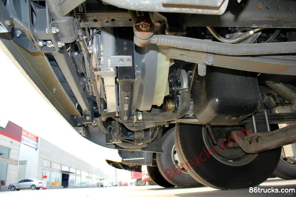Sinotruk HOWO T5G tracteur routier 280 ch 4X2(6 roues) Châssis (2) | 86Trucks