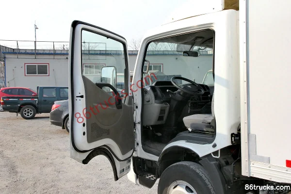 Dongfeng Kaipute N280 116 ch 4X2(6 roues) 4,1 m camion porteur fourgon cabine simple (1) | 86Trucks