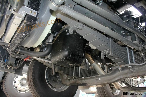 Sinotruk HOWO T5G Heavy Truck 340 hp 8X4(12 wheels) Cargo Truck Chassis (1) | 86Trucks