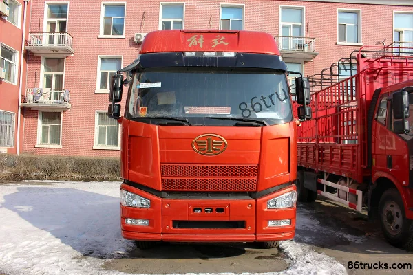 FAW Jiefang J6P camion lourd version leader 420 ch 6X4(10 roues) tracteur routier Extérieur (2) | 86Trucks