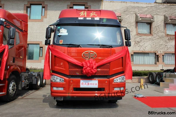 FAW Jiefang J6P Heavy Truck Leading Edition 460hp 6X4(10 wheels) Tractor Truck Exterior (2) | 86Trucks
