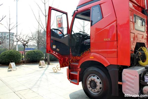 FAW Jiefang J6P Heavy Truck Leading Edition 460hp 6X4(10 wheels) Tractor Truck Cab (1) | 86Trucks