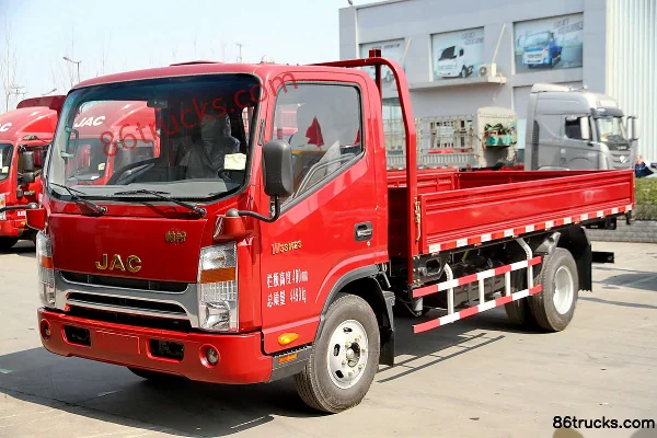 JAC Shuailing H330 120 hp 4X2(6 wheels) 4.18m Single Row Flatbed Light Truck Exterior (2) | 86Trucks