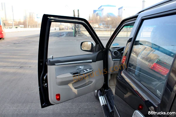 Foton Saapu Z6 Conqueror 2,8 L diesel 95 ch 4x4(6 roues) double cabine pick-up (version confort) Châssis (1) | 86Trucks
